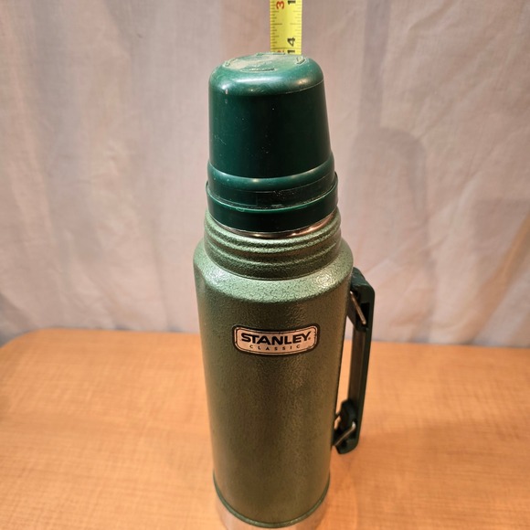 Stanley Classic 32oz Thermos Hammertone Green Built for Life!  Works great! - Picture 10 of 10